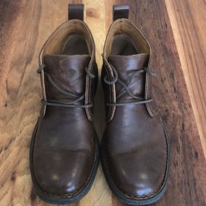 BORN chukkas size 9&1/2